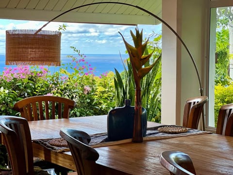 Patio, Day, Natural landscape, Kitchen or kitchenette, Dining area, Sea view