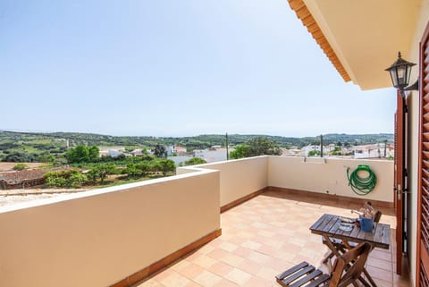 View (from property/room), Balcony/Terrace, Mountain view