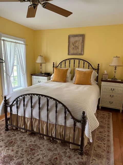 Maple Shade Bed & Breakfast Bed and Breakfast in Saratoga
