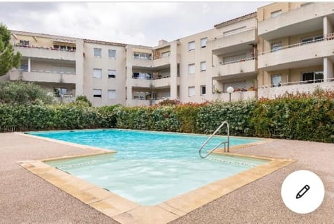 Superbe Appartement t3 avec piscine Apartment in Lattes