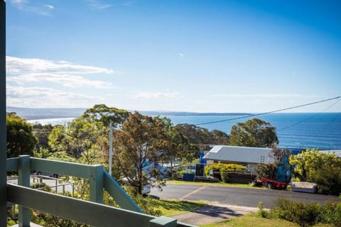 Sea Home With a View at Pambula Beach-Pet Friendly House in Pambula Beach