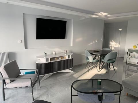 La Pinède - Appartment 3 bedrooms Apartment in Antibes