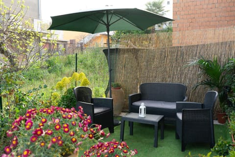 Patio, Spring, Day, Garden, Seating area, Garden view