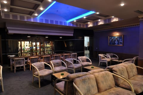 Lounge or bar, Lounge or bar