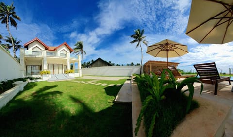 Aryan Beach Villa Villa in Wadduwa