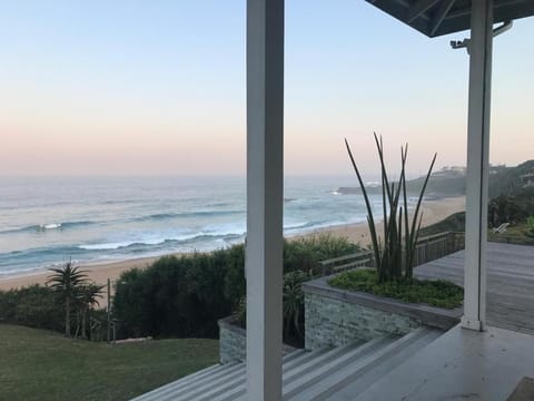 Milkwood Beach Front House Chalet in Dolphin Coast