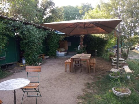 Hébergement insolite nature/4 Campground/ 
RV Resort in Gignac