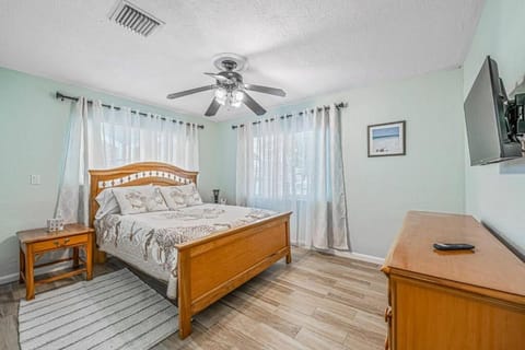 Beautiful home away from home 2 Haus in Lake Worth