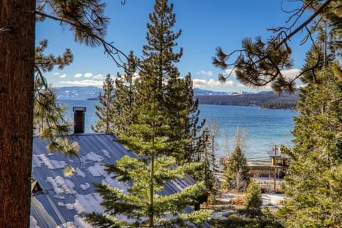 Tahoe Vista Retreat with Lake View Walk to beach House in Tahoe Vista