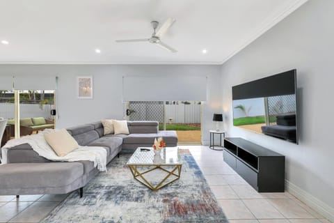 The OC Home: Centrally Located, Home Away Home House in Darwin
