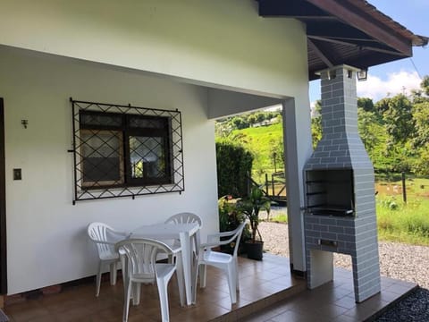 BBQ facilities, Dining area, Garden view