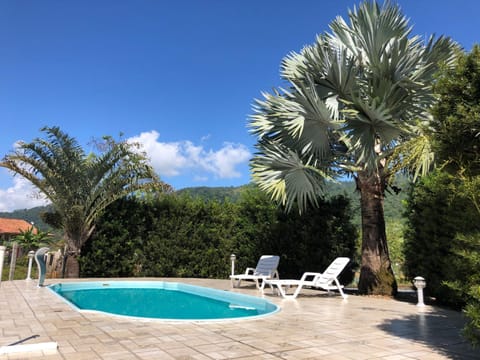 Garden, Garden view, Pool view, Swimming pool, sunbed