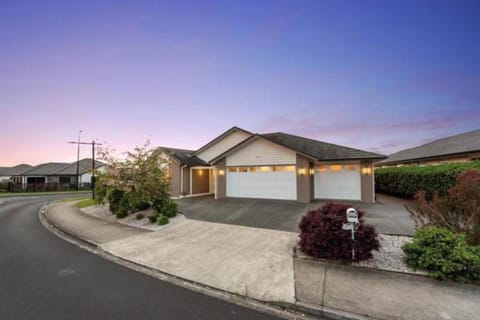 Property building, Street view