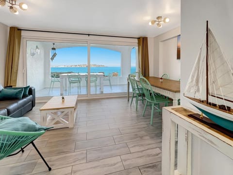 Natural landscape, Dining area, Sea view