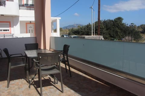 Day, Natural landscape, View (from property/room), Balcony/Terrace, Dining area, Mountain view