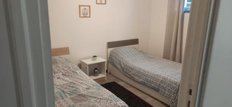 Appartement avec 2 Chambres et 3 lits simple Apartamento in Besançon