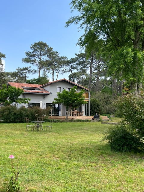 Property building, Garden, Breakfast