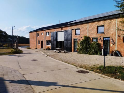 Property building, Street view