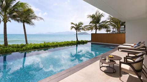 Balcony/Terrace, Seating area, Pool view, Sea view