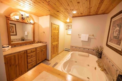 Enjoy The Outback+ Indoor Hot tub+Games+Puzzles+Tennis Court Apartamento in Mount Pleasant