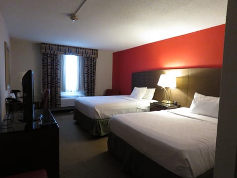 American Inn & Suites Hotel in Ferndale