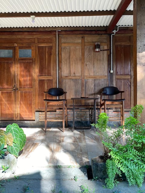 Seating area, hair dresser