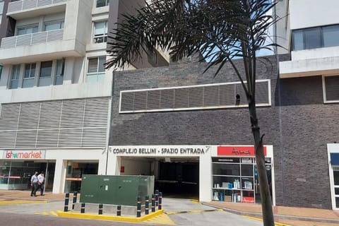 Puerto Santa Ana Apto. check in automático+Parqueo Condo in Guayaquil