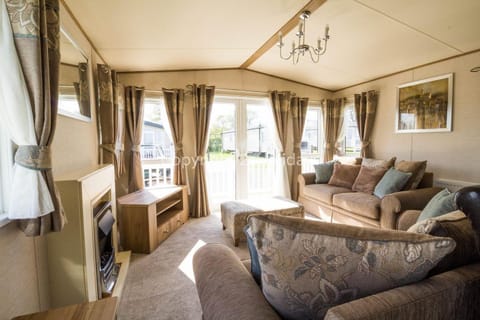 Brilliant Caravan For Hire At Caister Haven Holiday Park In Norfolk Ref 30011h Terrain de camping /
station de camping-car in Caister-on-Sea