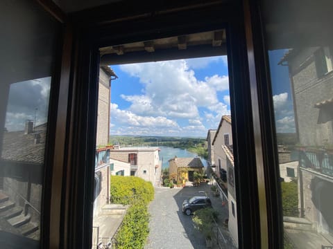 Natural landscape, View (from property/room), Bedroom, Lake view