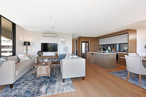 Luxury overlooking the Yarra - 01663 Apartment in Abbotsford