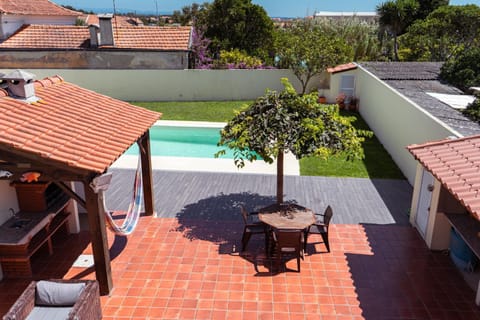 Retiro da Atafona Beach Pool House Yellow House in Aveiro District, Portugal