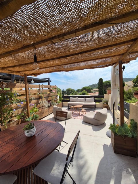 Garden, View (from property/room), Balcony/Terrace, Garden view, Sea view