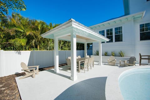 Beach Fanta Sea House in Lido Key