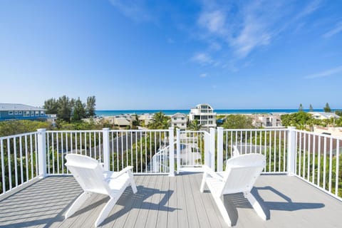 Aloft on Canal House in Siesta Beach