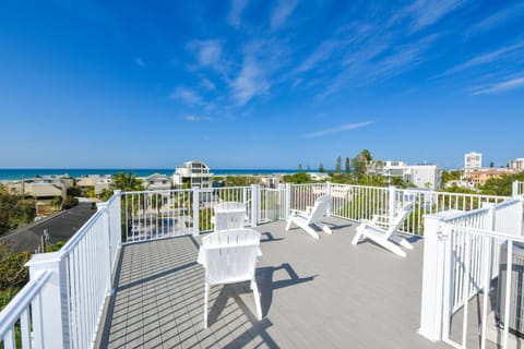 Aloft on Canal House in Siesta Beach