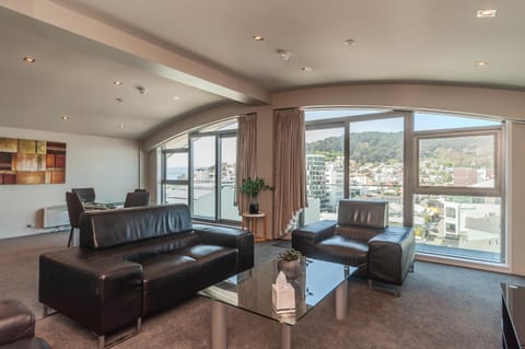 Living room, Seating area, Dining area, City view