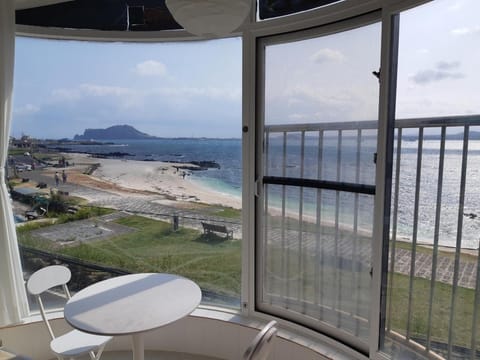 Balcony/Terrace, Beach, Sea view