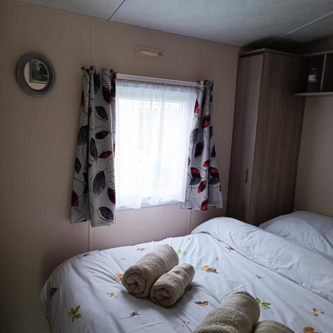 Caravan Aan Zee Arnani Campground/
RV Resort in Ostend