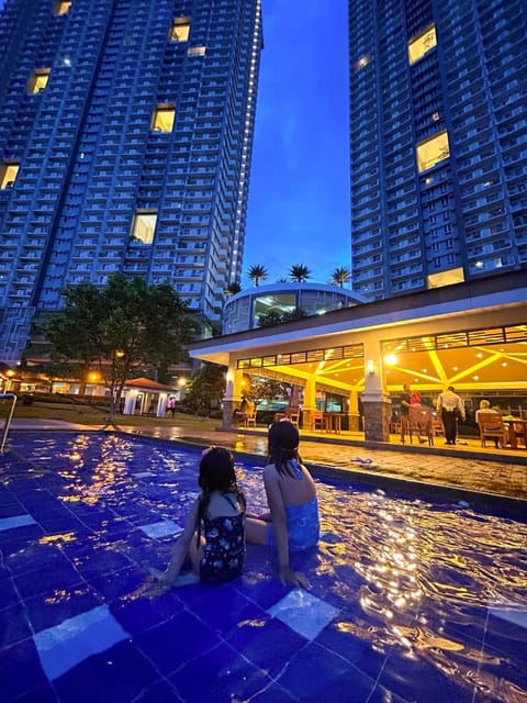 Zinnia Towers 1BR Condo with Balcony, Swimming Pool Private Room Appart-hôtel in Quezon City