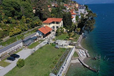 Beach Villa Fiorina Villa in Canton of Ticino