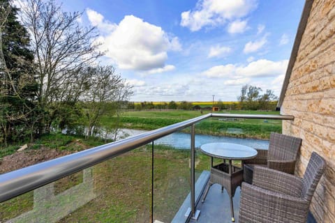 Natural landscape, View (from property/room), Balcony/Terrace