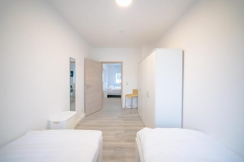 Ferienwohnung Laura in Gera für bis zu 4 Personen - Neu renoviert Apartment in Gera