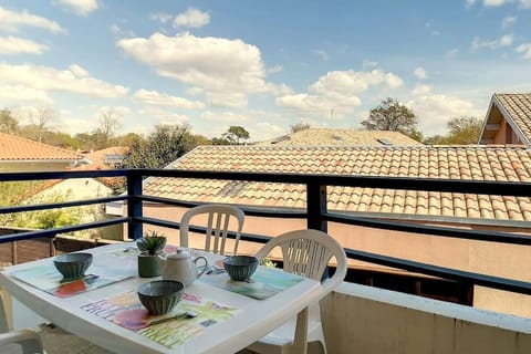 Patio, View (from property/room), Balcony/Terrace, Dining area