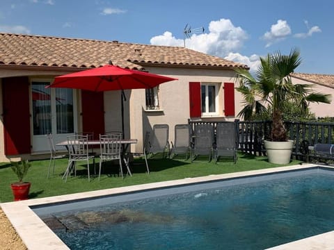 Patio, Garden, Garden view, Pool view, Swimming pool, sunbed