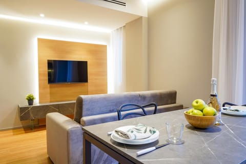 TV and multimedia, Dining area