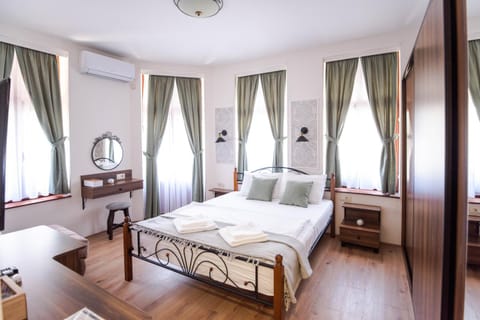 City House Central Bed and Breakfast in Bitola