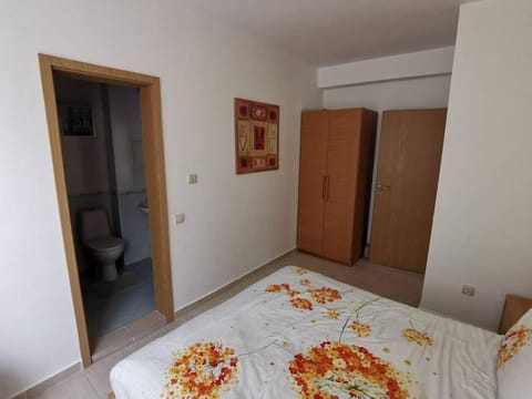 Homely, 2 Bed Apt, 4* Vineyards Apartment in Burgas Province