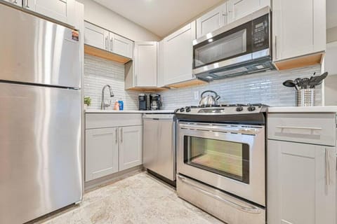 653 3rd St unit1 AfterDune Delight 2BR Near Beach Maison in Somers Point