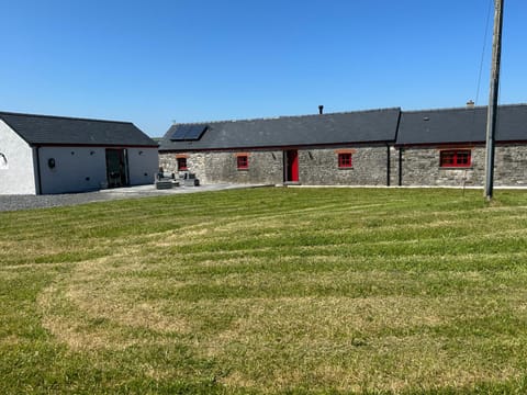 Beudy Howel - A beautiful converted barn close to the coast House in Laugharne