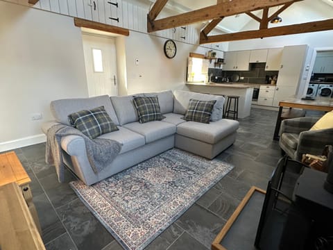 Beudy Howel - A beautiful converted barn close to the coast House in Laugharne